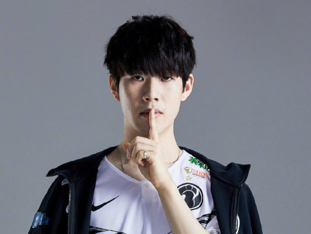 浮浮沉沉一赛季，TES最终还是输给了战术